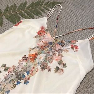 🌸 Floral bohemian Strappy Top
